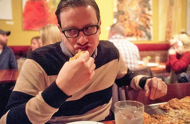 老外大叔25年每天吃披萨,吃喜爱的食物死亡也很幸福